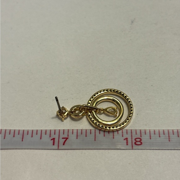 🛍️3 for $25🛍️ Napier Gold Tone CZ Double Ring Dangle Earrings 1” - Picture 4 of 4